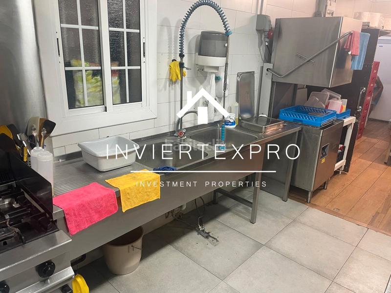 Foto c87a28a5-c2f9-4612-8763-a60e9d8f2284. Trapasso locale commerciale con riscaldamento in El Parc i la Llacuna del Poblenou Barcelona