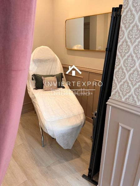 Foto b240deb9-d28a-4b25-86f0-eea037c441a3. Pas-de-porte local commercial avec chauffage dans Sant Gervasi - Galvany Barcelona