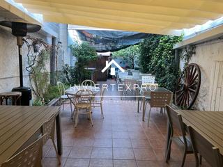 Pas-de-porte Local commercial  Carrer joan maragall. Se traspasa bar-restaurante con licencia c3 y excelente reputaci