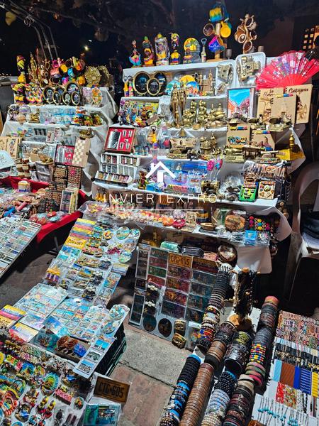 Foto eba38504-01fe-45df-bb1d-16f02d6e0dc4. Pas-de-porte local commercial dans Gòtic Barcelona