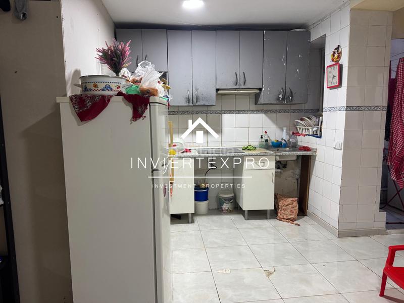 Foto 2813f9e0-605e-4558-b509-e10c57f57174. Local comercial a Raval Barcelona