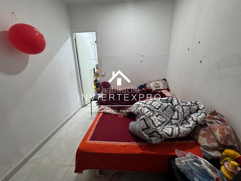 Foto d7660db0-d0d8-47df-9bdc-ea323bb16153. Local comercial a Raval Barcelona