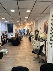 Trasps Local Comercial  Passeig de manuel girona. Se traspasa reconocido saln de peluquera y esttica