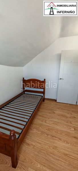 Foto c39b928d-8861-4e94-bf40-95624081fd25. Edifici a Porta Nova Ferrol