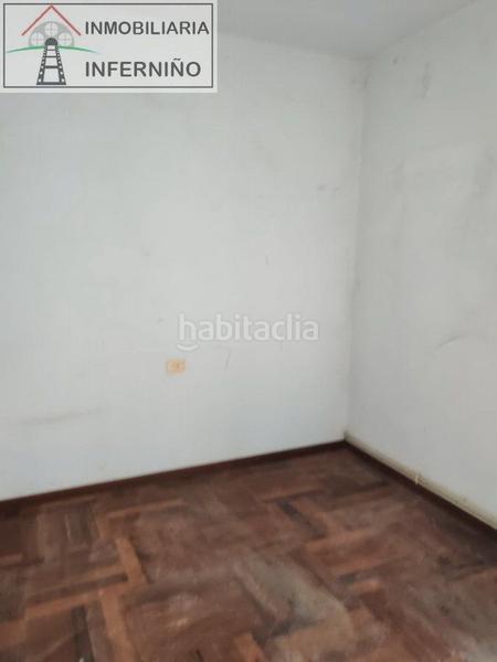 Foto db9b6c8a-0e12-4768-92f2-f65ec8e3e3fa. Edifici a Centro Ferrol