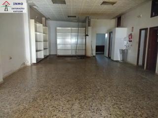 Lloguer Local Comercial a Centro. Local com. en alquiler en gandara.