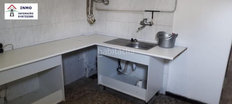 Foto e7c93d2b-89a3-40a9-89ae-076f21463b2a. Lloguer local comercial a Centro Ferrol