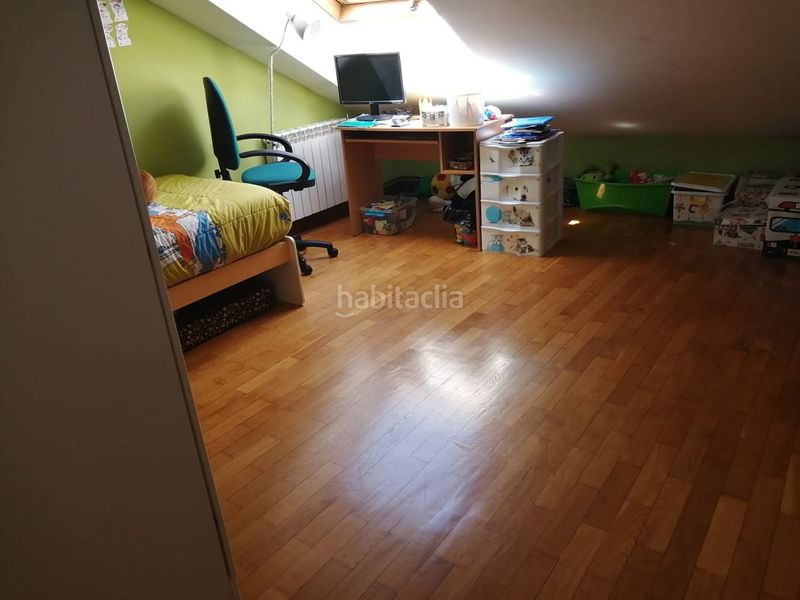 Foto e6a36fb1-c58e-48f5-a165-3a7336becc4f. Dúplex amb calefacció aparcament a A Malata - Catabois - Ciudad Jardín Ferrol