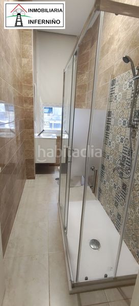 Foto b1403342-c936-4468-846e-078777d9fb68. Rent flat in Centro Ferrol