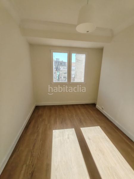 Foto 1241e77a-ffff-494c-a567-cde33e288a80. Pis a Porta Nova Ferrol