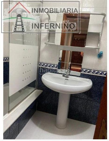 Foto 7d652e6a-5cd1-4888-beea-24596f951898. Lloguer pis amb aparcament a Centro Ferrol