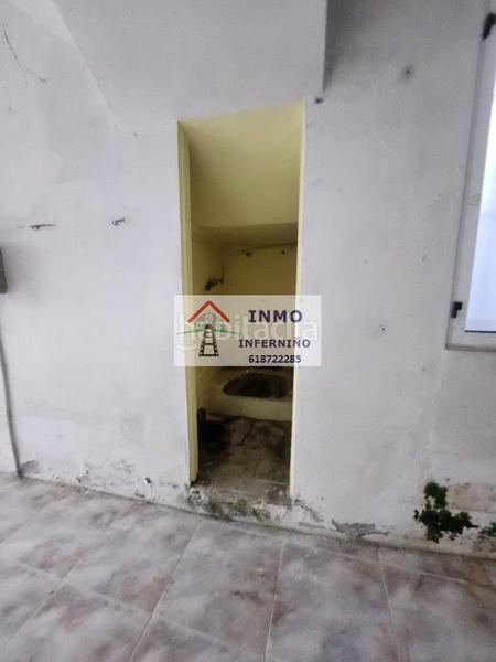 Foto 52ce59ee-70e6-47a4-a5a7-8012e1ca0705. Alquiler local comercial local com. en alquiler en ensanche a. en Ferrol