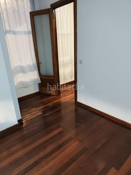 Foto 658ea72d-017b-4f75-8907-094a6c9c8011. Rent flat in Centro Ferrol