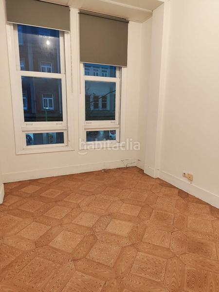 Foto 6b9471d9-49ba-4279-979f-cffc3e879739. Rent flat in Centro Ferrol