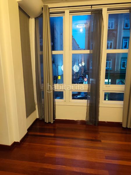 Foto b1f5af8e-c0cb-45ef-8c0f-229a2a8f7077. Rent flat in Centro Ferrol