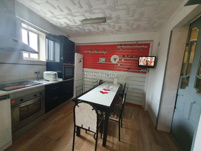 Foto c8923b80-121b-4f62-a726-dfdab8fb0ca3. Location appartement avec chauffage parking dans Valdoviño