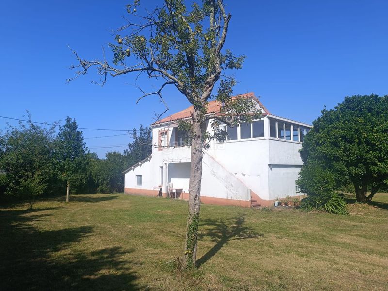 Foto 5684bd29-7644-4a74-a6f0-ad3d02e436a1. Casa amb aparcament a A Malata - Catabois - Ciudad Jardín Ferrol