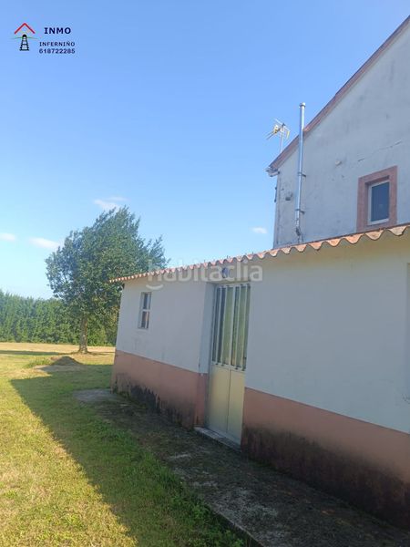 Foto 9ed08b04-aa8b-4262-b37e-415eeace59c7. Casa amb aparcament a A Malata - Catabois - Ciudad Jardín Ferrol