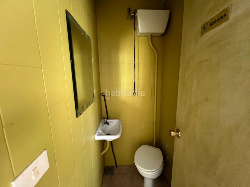 Foto 4a2fb22e-57b8-40b5-af49-f7946c3e598d. Local comercial a Porta Nova Ferrol