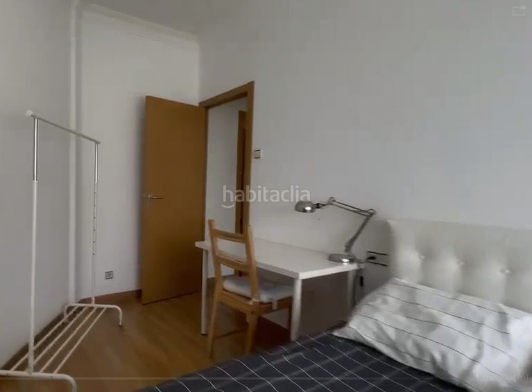 Foto 019ccf7e-3ade-4c3c-9b26-ff4c4a3a6993. Rent flat in Plaza de España Ferrol