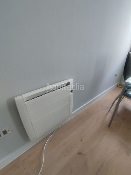 Foto fb851752-ee05-4cc0-adcb-61469c49ad10. Rent flat in Canido Ferrol