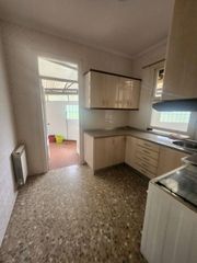 Edifici a O Feal - Xubia. Edificio en venta en el ponto, 6 dormitorios.