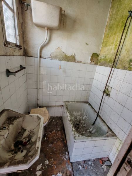 Foto 66d1092b-cd39-415a-85df-abf042fe3ce3. Casa amb calefacció a Piñeiros - Freixeiro Narón