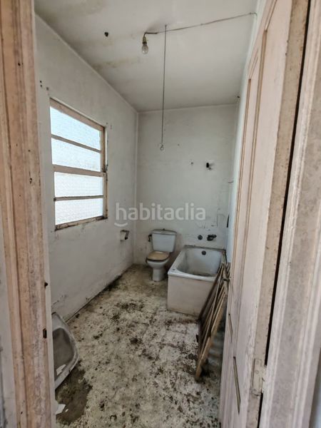 Foto b2d48683-7078-41b3-86cf-a20a8fbc5e98. Casa amb calefacció a Piñeiros - Freixeiro Narón
