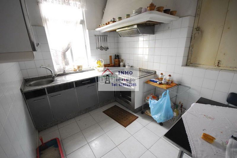 Foto f4e79287-94e8-4d3d-8815-1241c27d4654. Casa a Porta Nova Ferrol