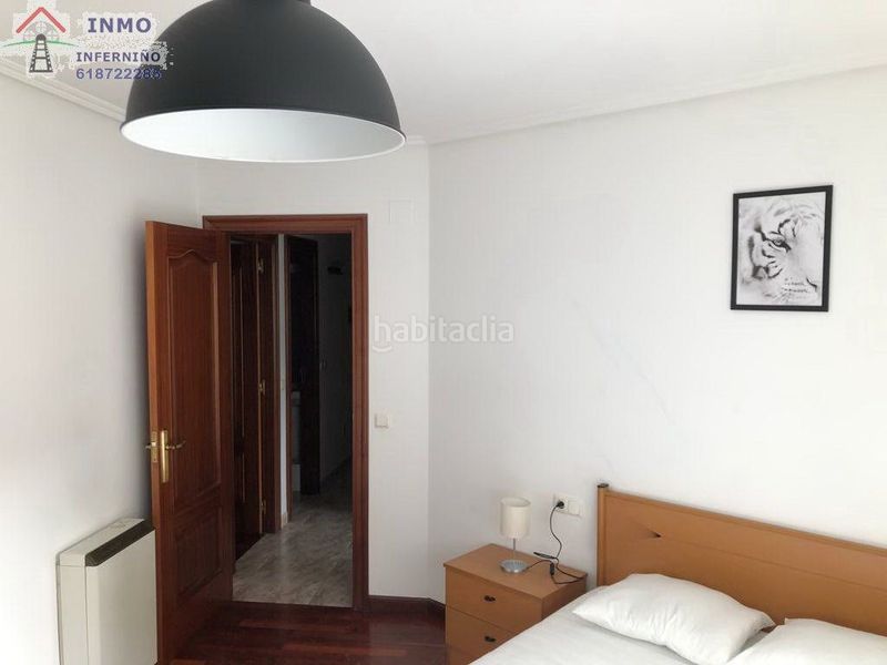 Foto 3cc1a470-a187-4dab-8f2f-72018d438294. Rent flat in Porta Nova Ferrol