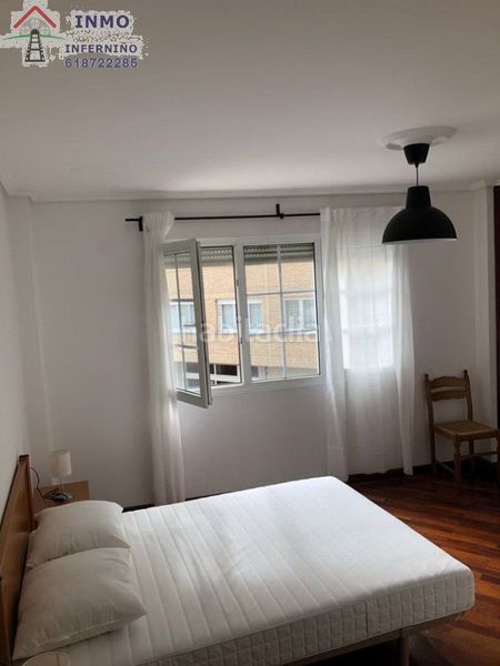 Foto 5eed35ae-7960-4e20-ae2c-137636dae4fc. Rent flat in Porta Nova Ferrol