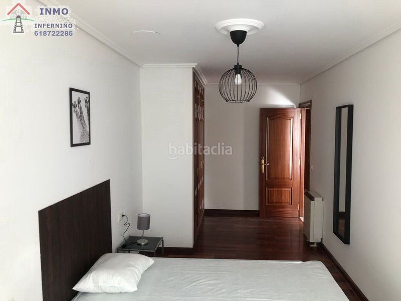 Foto 7a5cac86-d276-460f-a60c-32a7a114f597. Rent flat in Porta Nova Ferrol