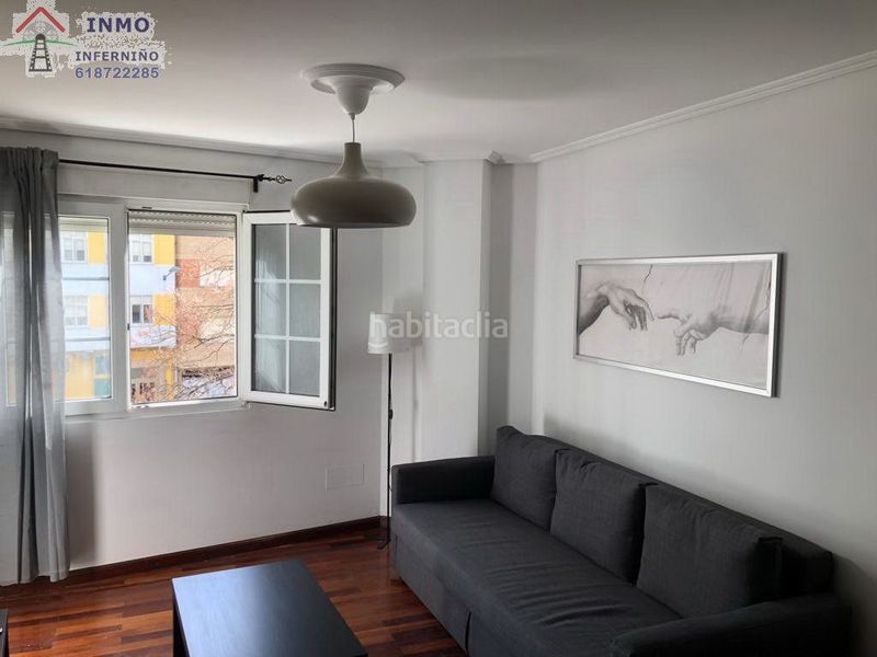 Foto f499708f-2e08-45b8-9a11-e1fe8ee75915. Rent flat in Porta Nova Ferrol