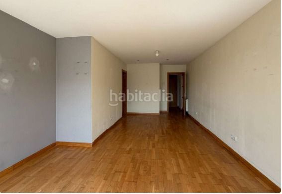 Foto c1b8e550-19fb-4c24-be77-5d05ef86affc. Pis amb aparcament a Alto del Castaño Narón