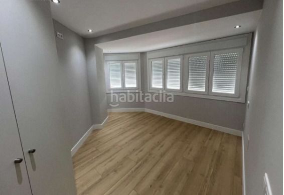 Foto 006decf1-beb8-4b10-be1e-7ad311b52ebf. Pis a Porta Nova Ferrol