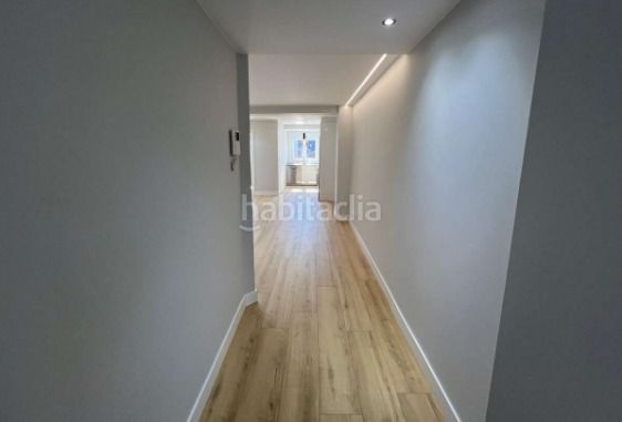 Foto 2eea67cf-2746-45db-ab6d-354866ed483c. Pis a Porta Nova Ferrol