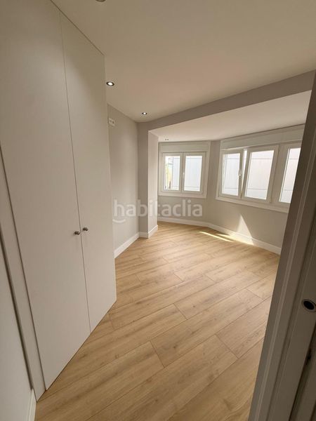 Foto df0ba7b1-6395-40af-91ab-1504684a5380. Pis a Porta Nova Ferrol