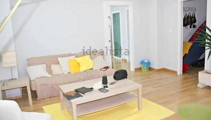 Foto 435af0dc-4004-4f8d-a189-330a79898e16. Local comercial a Caranza Ferrol