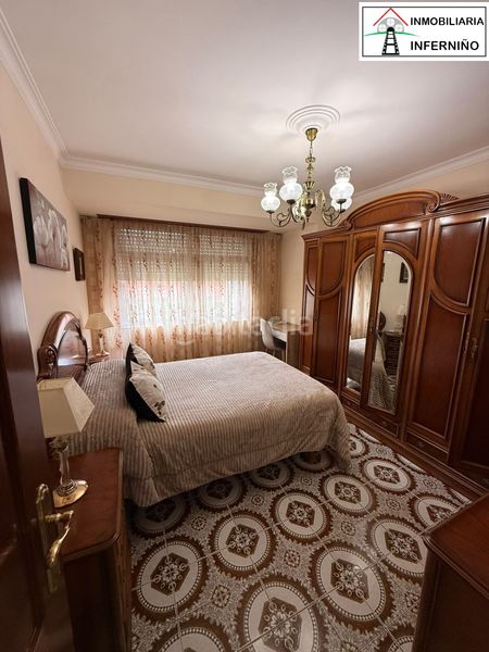 Foto 76bc71bd-b929-4fbe-b3de-530ae1996970. Rent flat in Porta Nova Ferrol