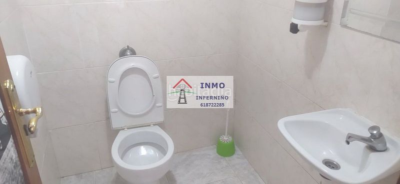 Foto 810baabf-0c1a-49e0-ae4f-4ad4b3a19bb6. Local comercial a Caranza Ferrol