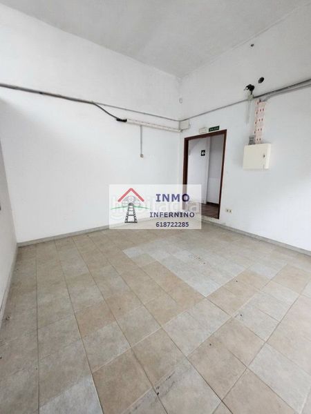 Foto f188a6c4-f2a1-4776-8cb3-9df8430ecc40. Locale commerciale in Zona Ultramar Ferrol