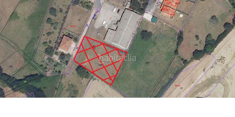 Foto a86de2fa-13f7-45e5-96d4-3be1b096c74e. Terreny residencial a A Malata - Catabois - Ciudad Jardín Ferrol