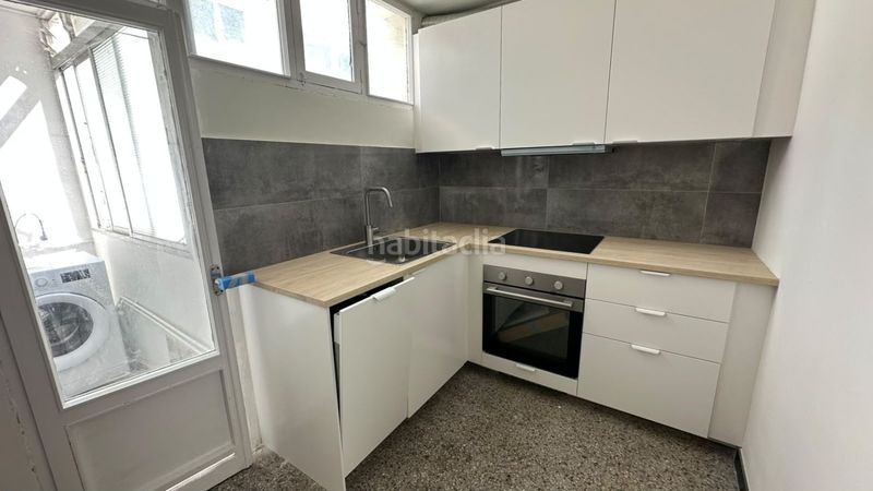 Foto 314768ff-1db2-4d83-b763-906a61afdeb0. Rent flat in Caranza Ferrol
