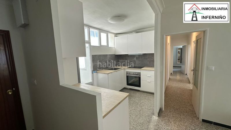 Foto 5a3d4c6e-7656-449c-844f-0ce74b55d0f8. Rent flat in Caranza Ferrol