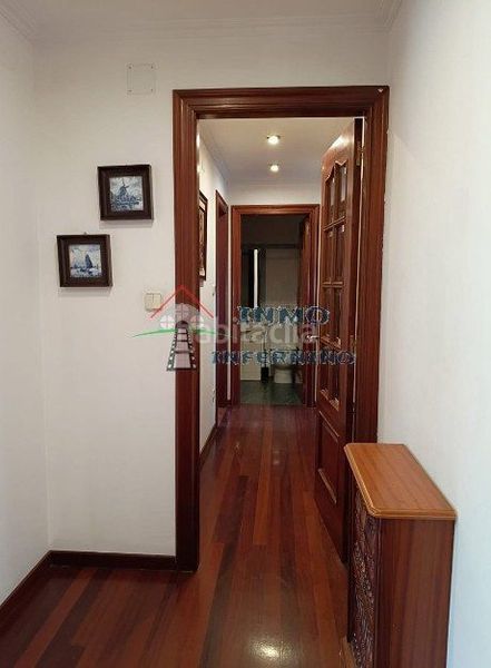 Foto 19e6ed62-23ef-45dc-b583-71b594c6f948. Rent flat in Centro Ferrol
