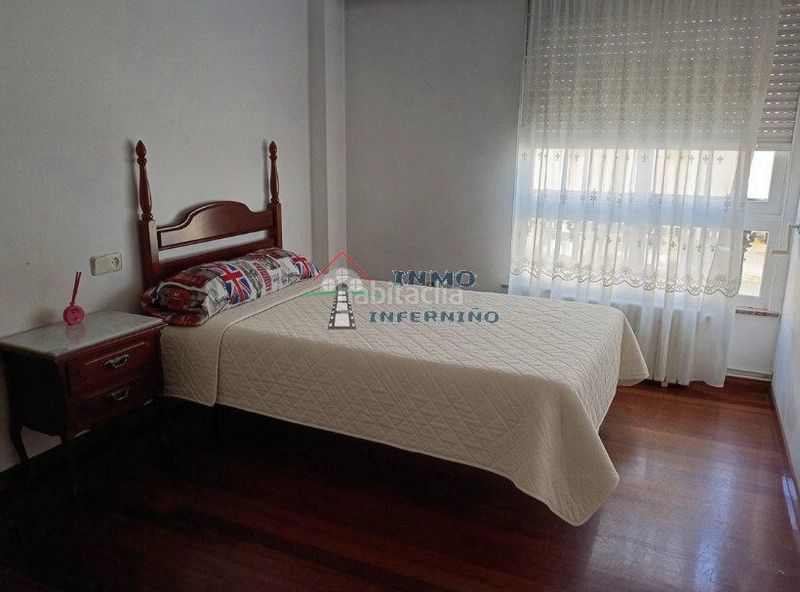 Foto 1bf1f811-c815-455d-b187-24f4ff427830. Rent flat in Centro Ferrol