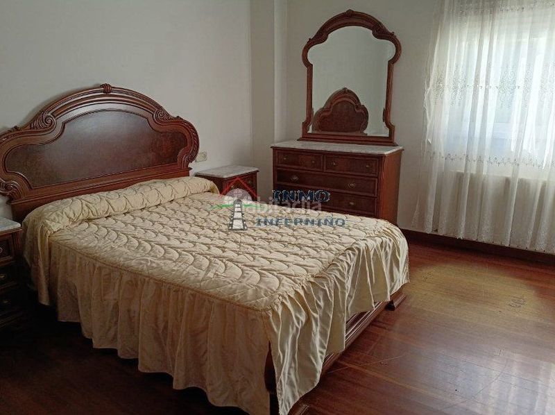 Foto 47722cd6-1dc4-4364-b393-b14a7fd1dcd2. Rent flat in Centro Ferrol