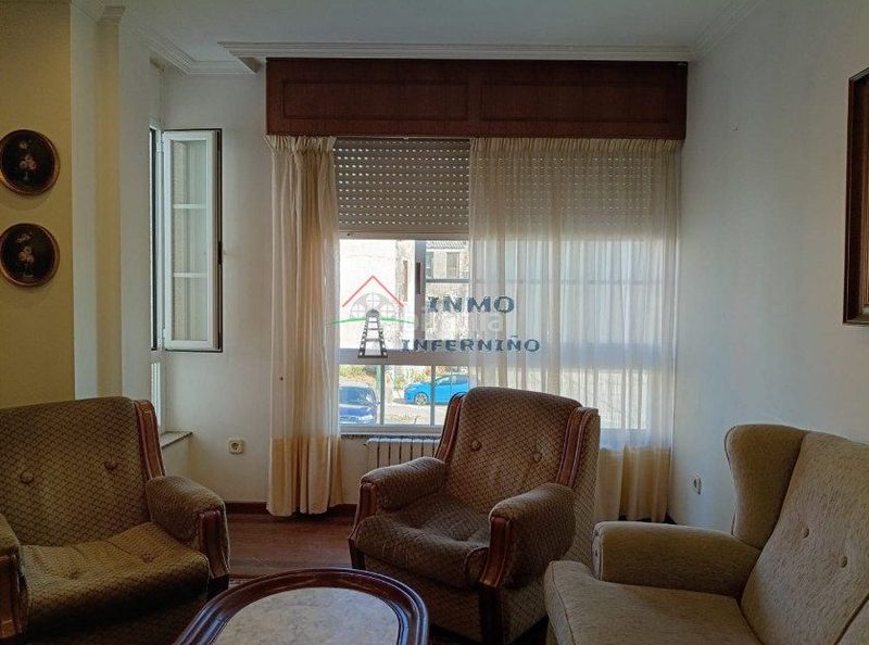 Foto 639f6258-a3d4-4632-8694-cb3aba7845e8. Rent flat in Centro Ferrol