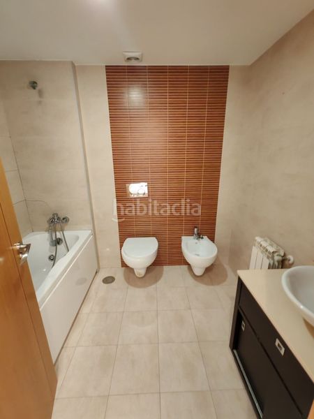 Foto c0d0c905-09ca-4999-9ef5-2c9f5dafd1e2. Flat with parking in Alto del Castaño Narón