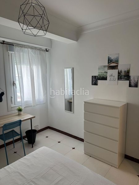 Foto 13e7a654-d748-4977-b050-32158978df78. Rent flat in Centro Ferrol